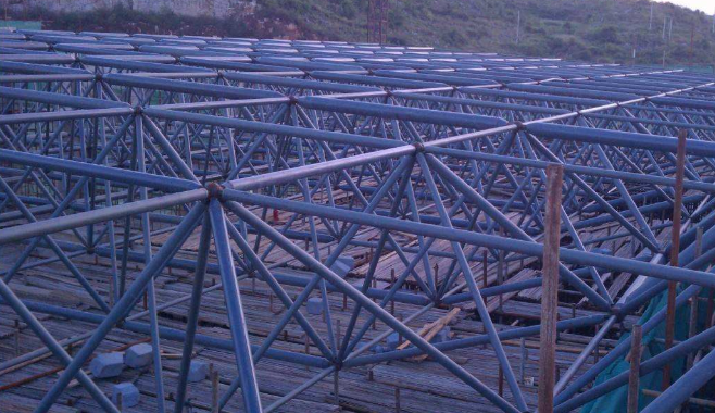 嘉峪关概述网架加工公司对网架保温隔热的办法